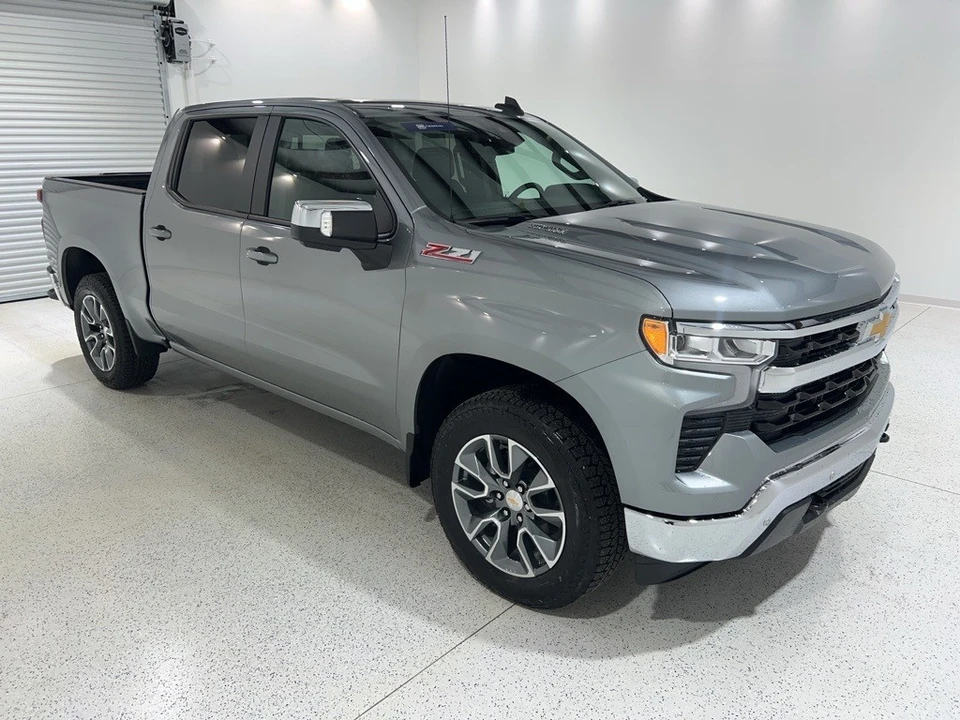 2025 Chevrolet Silverado 4th Gen - Image 7 of 12