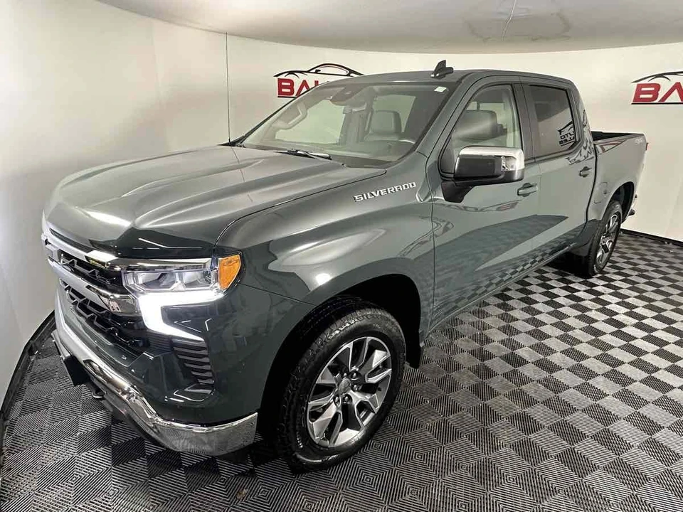2025 Chevrolet Silverado 4th Gen - Image 3 of 21