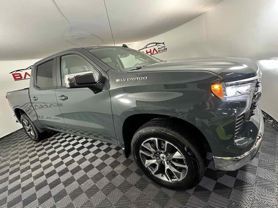 2025 Chevrolet Silverado 4th Gen - Image 12 of 21