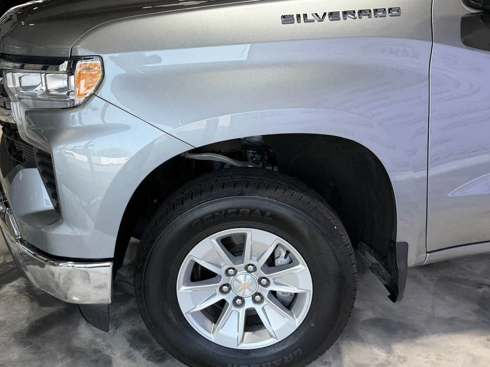 2025 Chevrolet Silverado 4th Gen - Image 5 of 21