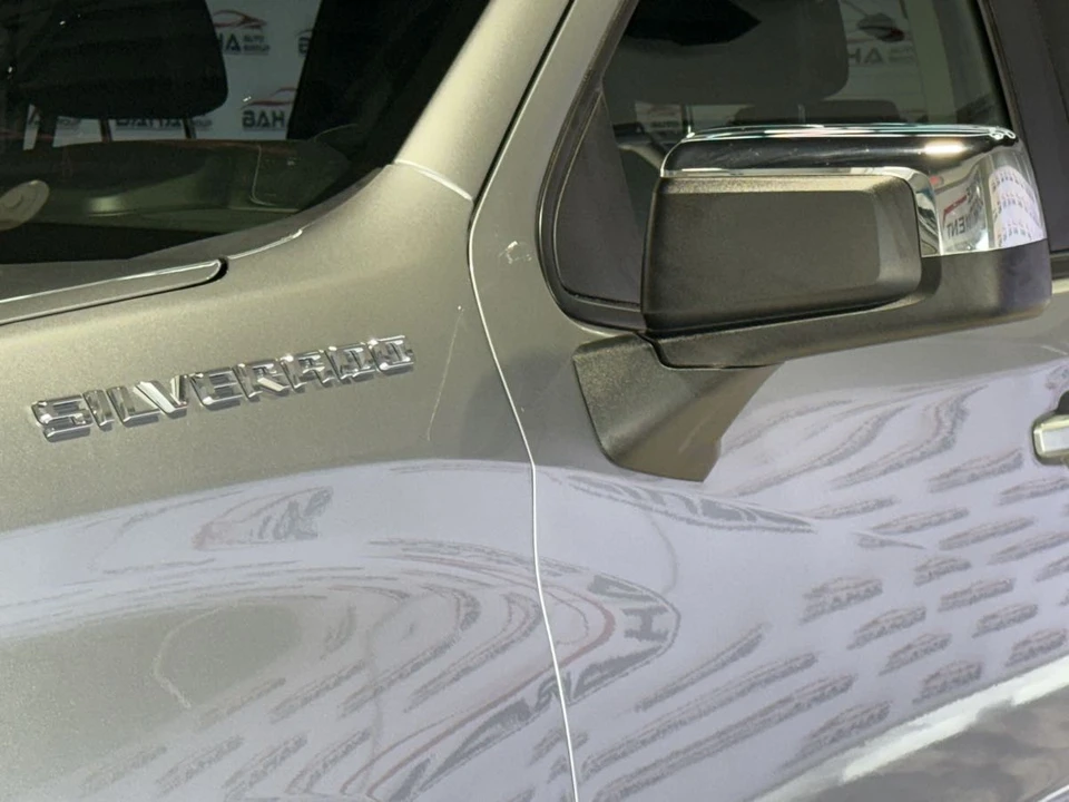 2025 Chevrolet Silverado 4th Gen - Image 4 of 21