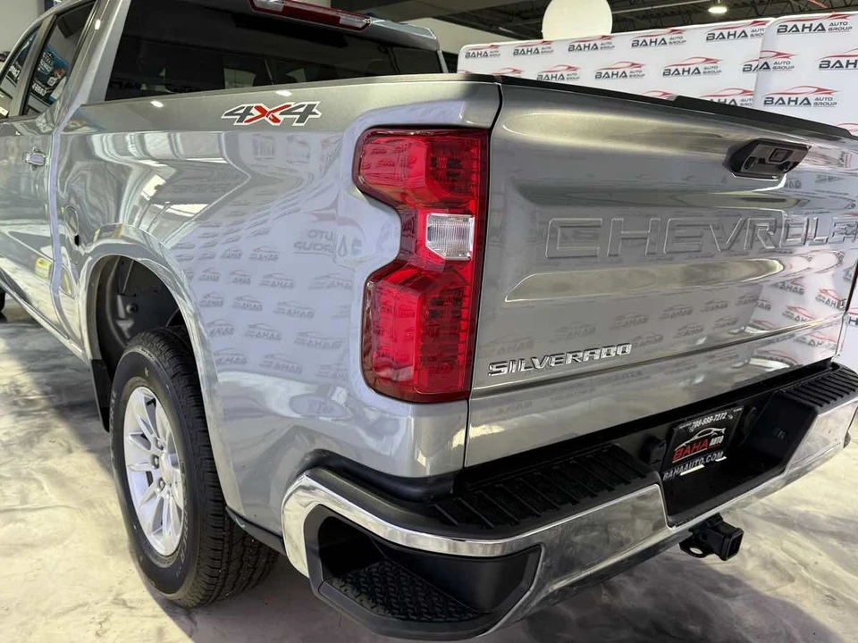 2025 Chevrolet Silverado 4th Gen - Image 14 of 21