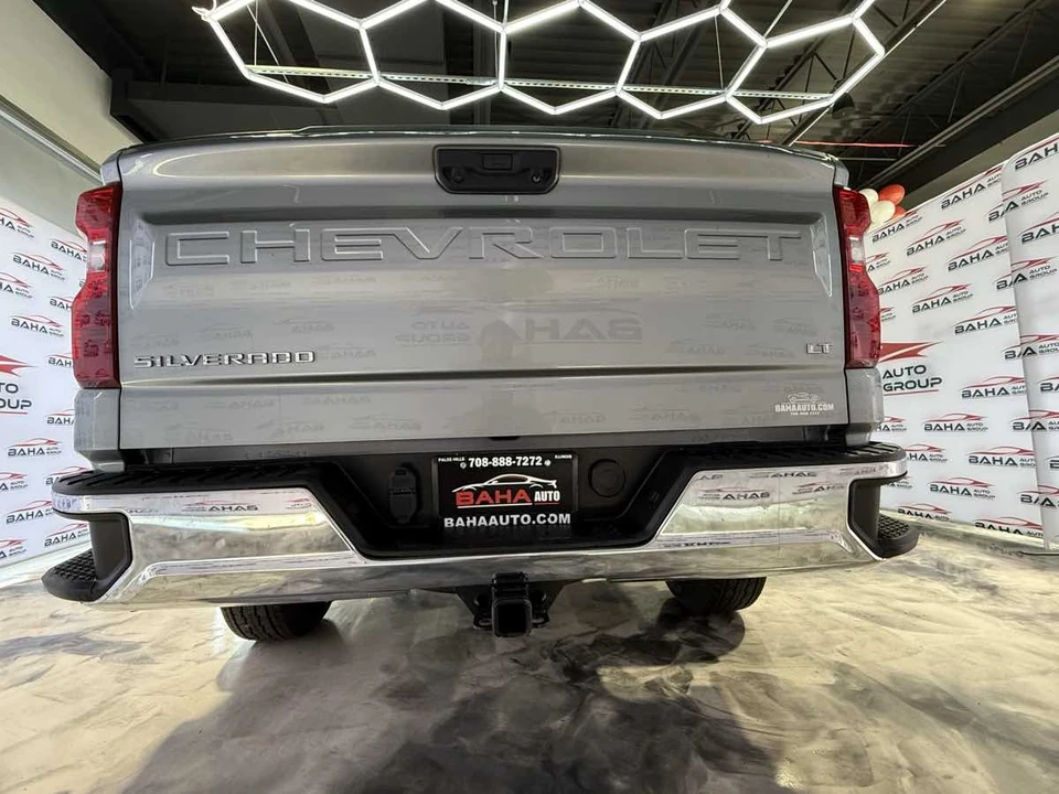 2025 Chevrolet Silverado 4th Gen - Image 15 of 21