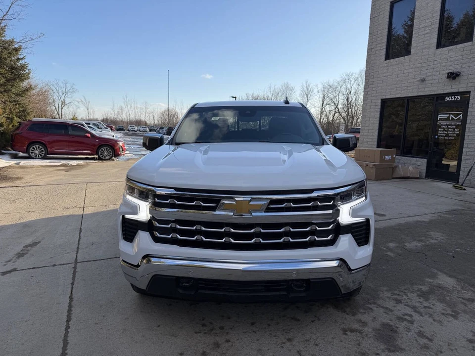 2025 Chevrolet Silverado 4th Gen - Image 3 of 21