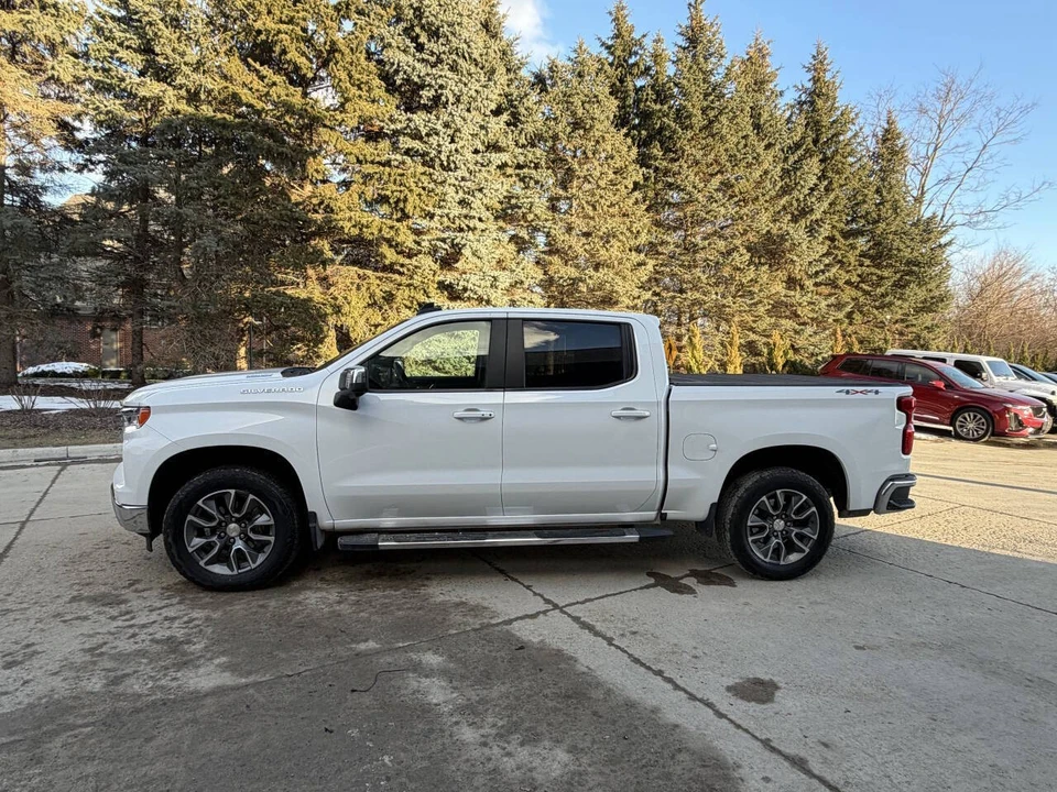 2025 Chevrolet Silverado 4th Gen - Image 12 of 21