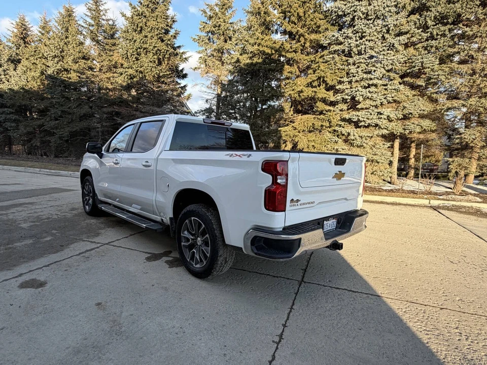 2025 Chevrolet Silverado 4th Gen - Image 11 of 21
