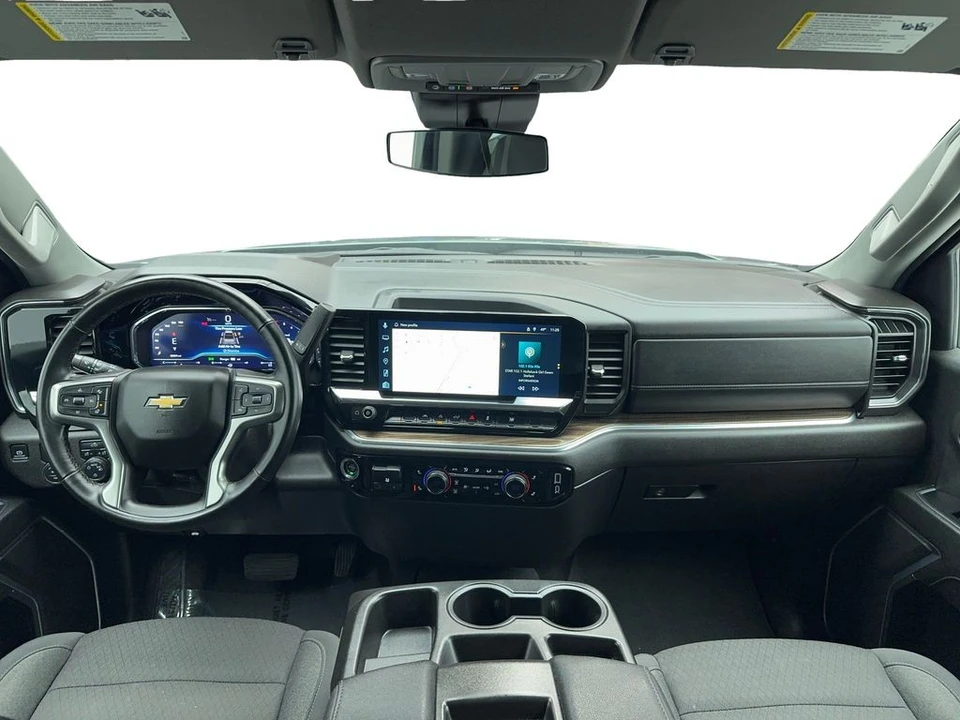 2025 Chevrolet Silverado 4th Gen - Image 17 of 21
