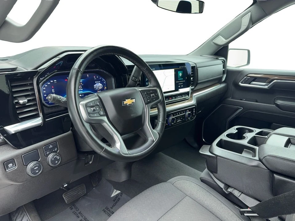 2025 Chevrolet Silverado 4th Gen - Image 16 of 21