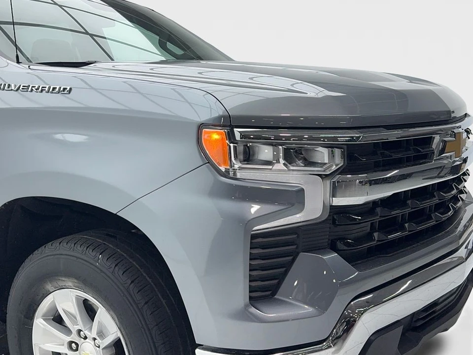 2025 Chevrolet Silverado 4th Gen - Image 3 of 12