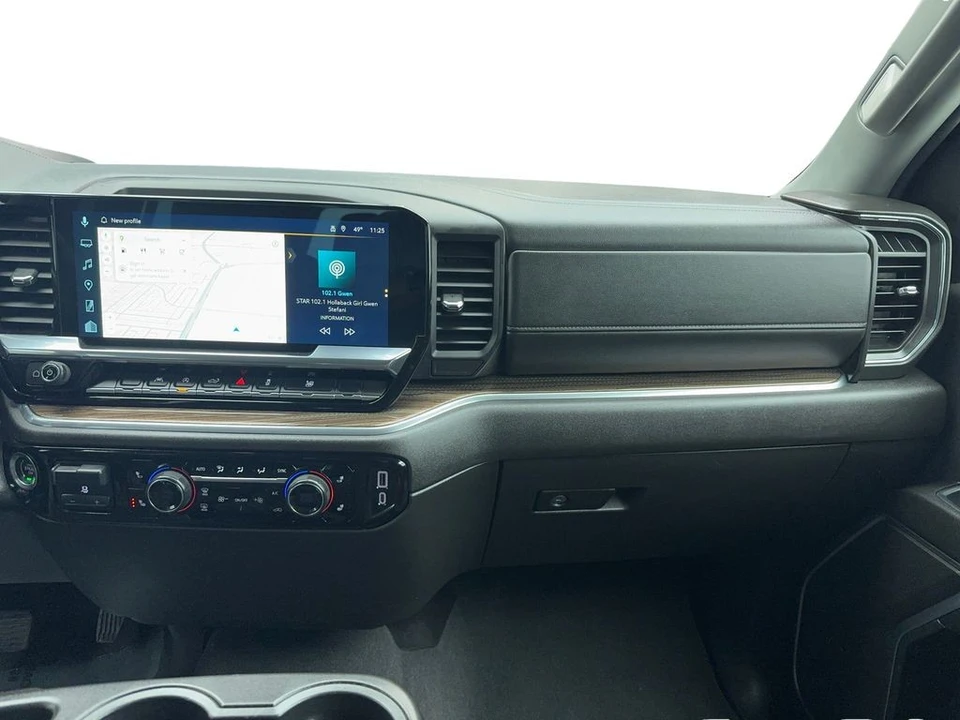 2025 Chevrolet Silverado 4th Gen - Image 20 of 21