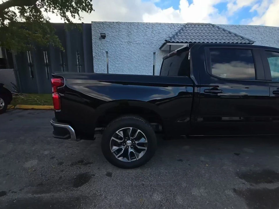 2025 Chevrolet Silverado 4th Gen - Image 2 of 10