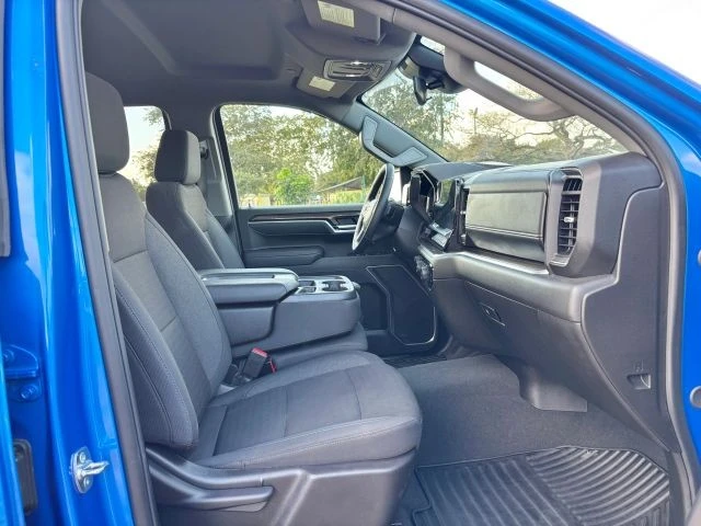 2025 Chevrolet Silverado 4th Gen - Image 9 of 21