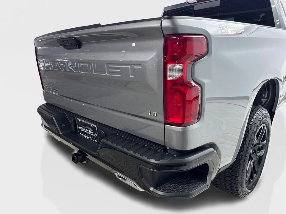 2025 Chevrolet Silverado 4th Gen - Image 18 of 21