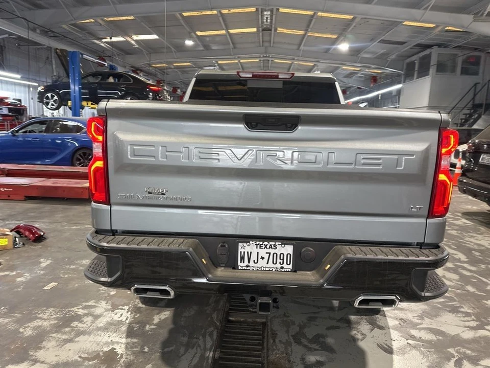2025 Chevrolet Silverado 4th Gen - Image 12 of 16