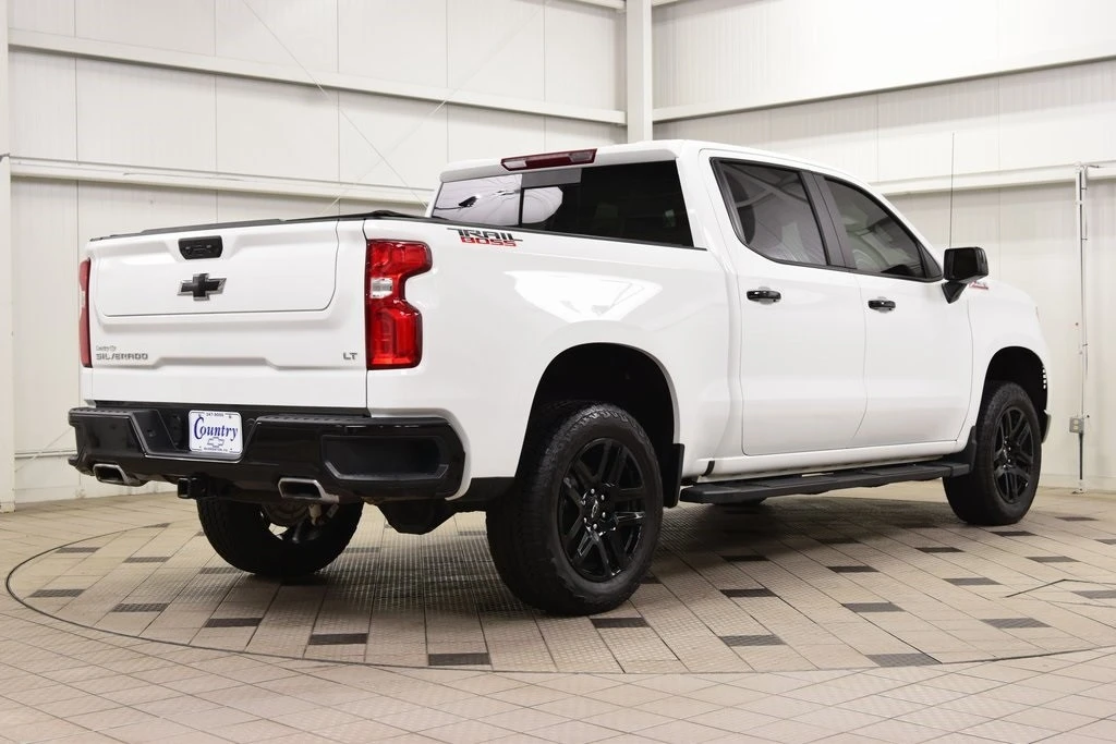 2025 Chevrolet Silverado 4th Gen - Image 8 of 12