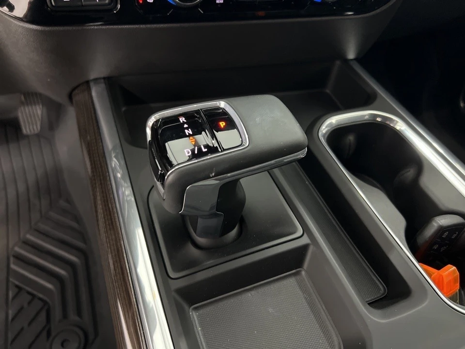 2025 Chevrolet Silverado 4th Gen - Image 15 of 21