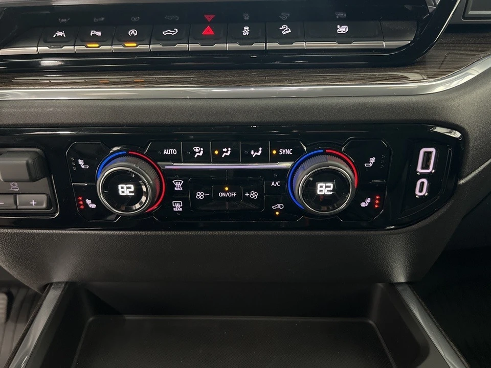 2025 Chevrolet Silverado 4th Gen - Image 17 of 21