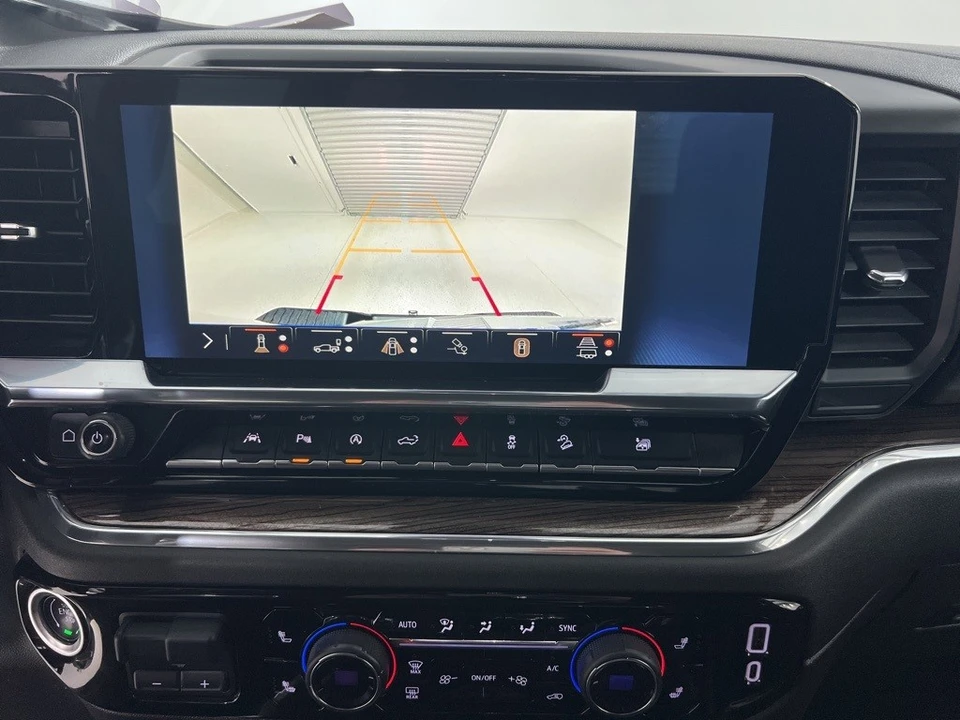 2025 Chevrolet Silverado 4th Gen - Image 14 of 21