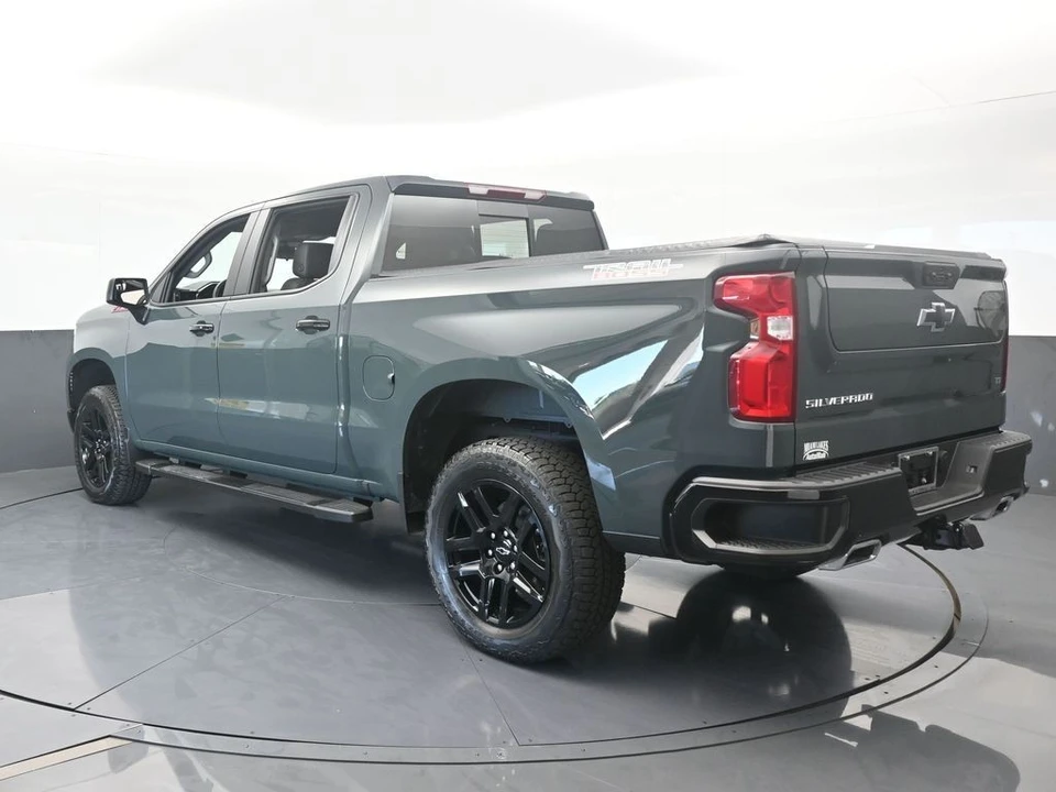 2025 Chevrolet Silverado 4th Gen - Image 4 of 12