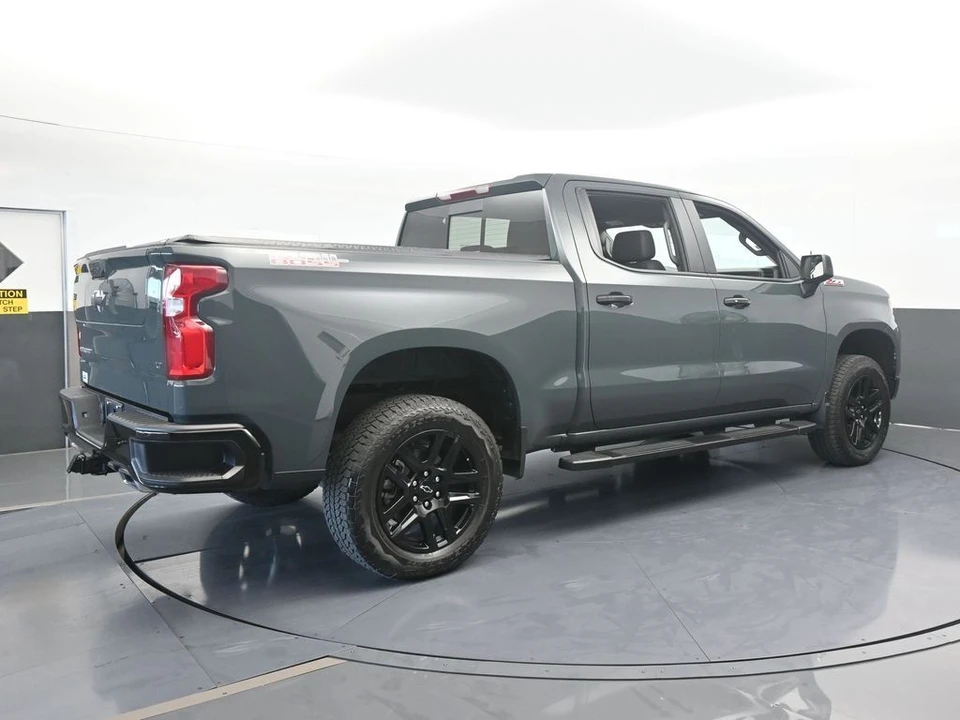 2025 Chevrolet Silverado 4th Gen - Image 6 of 12