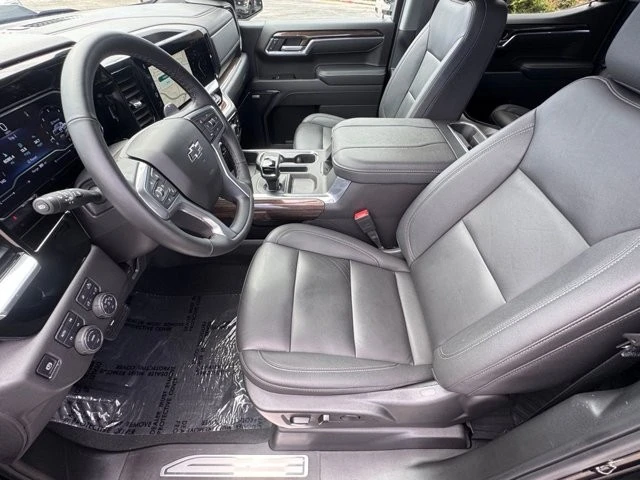 2025 Chevrolet Silverado 4th Gen - Image 17 of 21