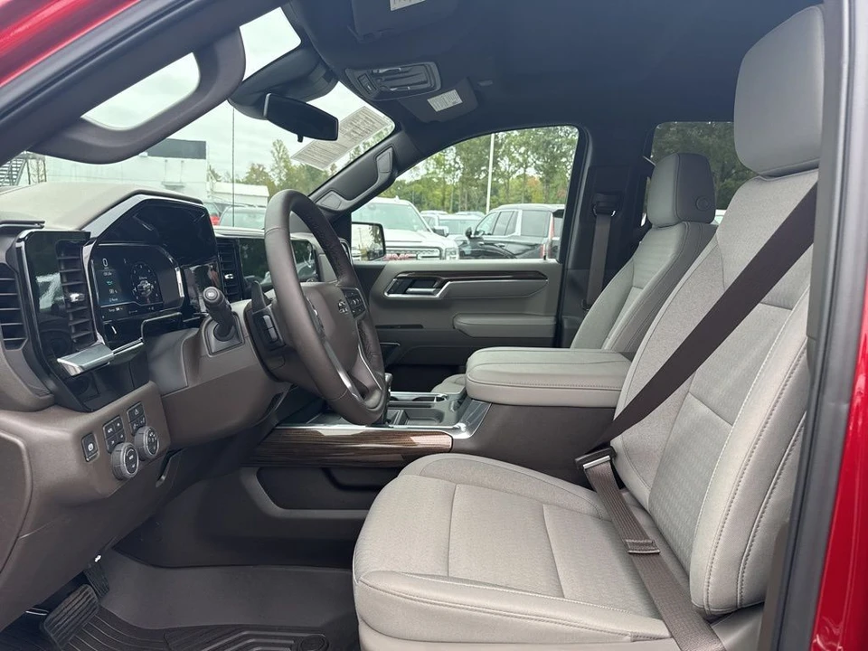 2025 Chevrolet Silverado 4th Gen - Image 7 of 12