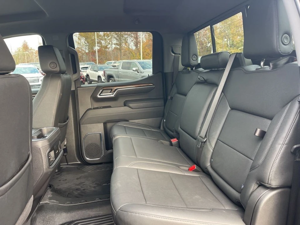 2025 Chevrolet Silverado 4th Gen - Image 13 of 21