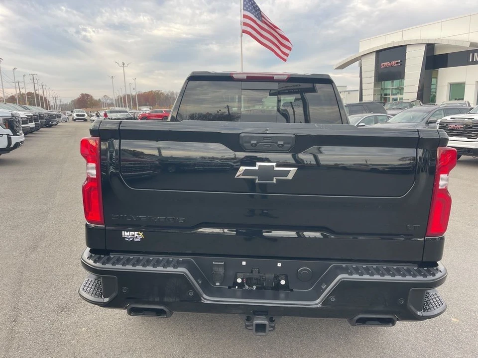 2025 Chevrolet Silverado 4th Gen - Image 4 of 21
