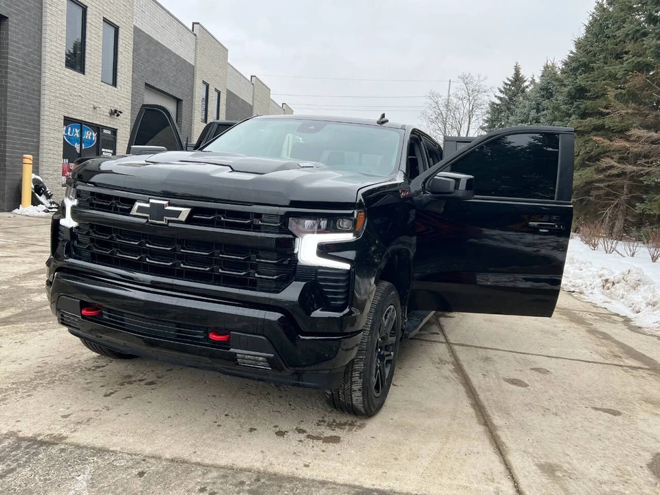 2025 Chevrolet Silverado 4th Gen - Image 14 of 21