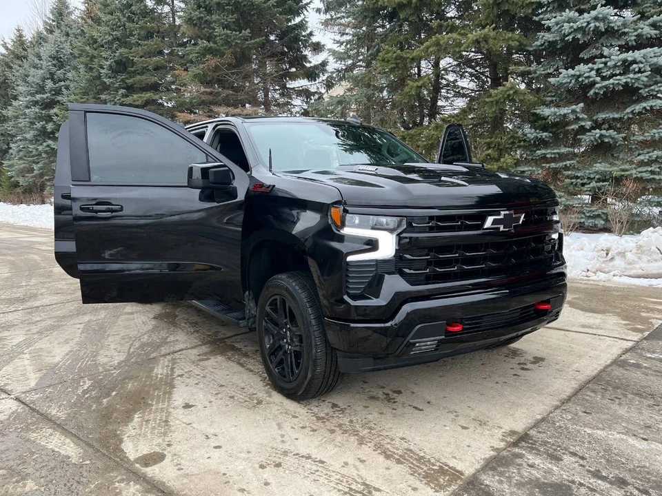 2025 Chevrolet Silverado 4th Gen - Image 16 of 21