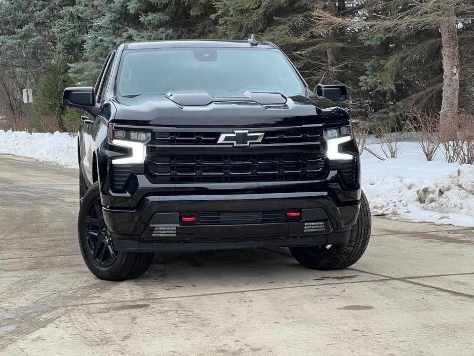 2025 Chevrolet Silverado 4th Gen - Image 2 of 21