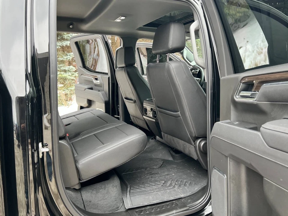 2025 Chevrolet Silverado 4th Gen - Image 18 of 21