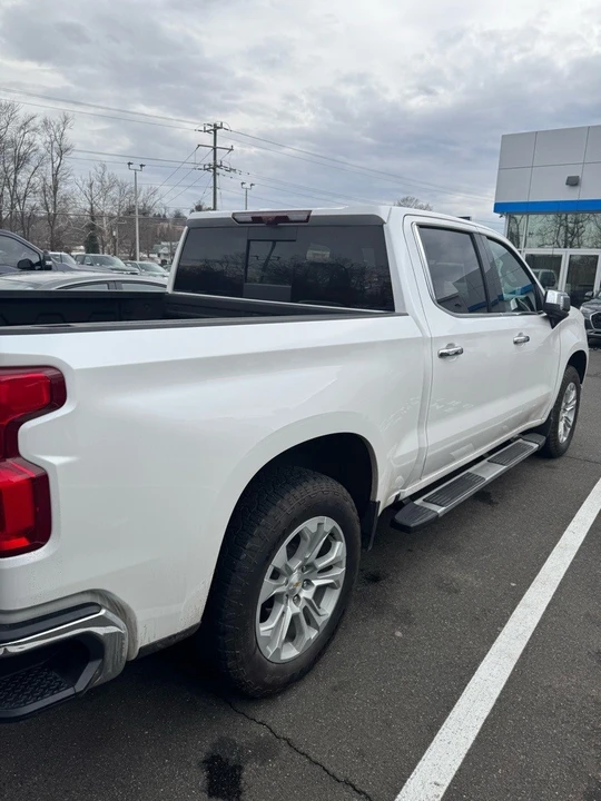 2025 Chevrolet Silverado 4th Gen - Image 4 of 12