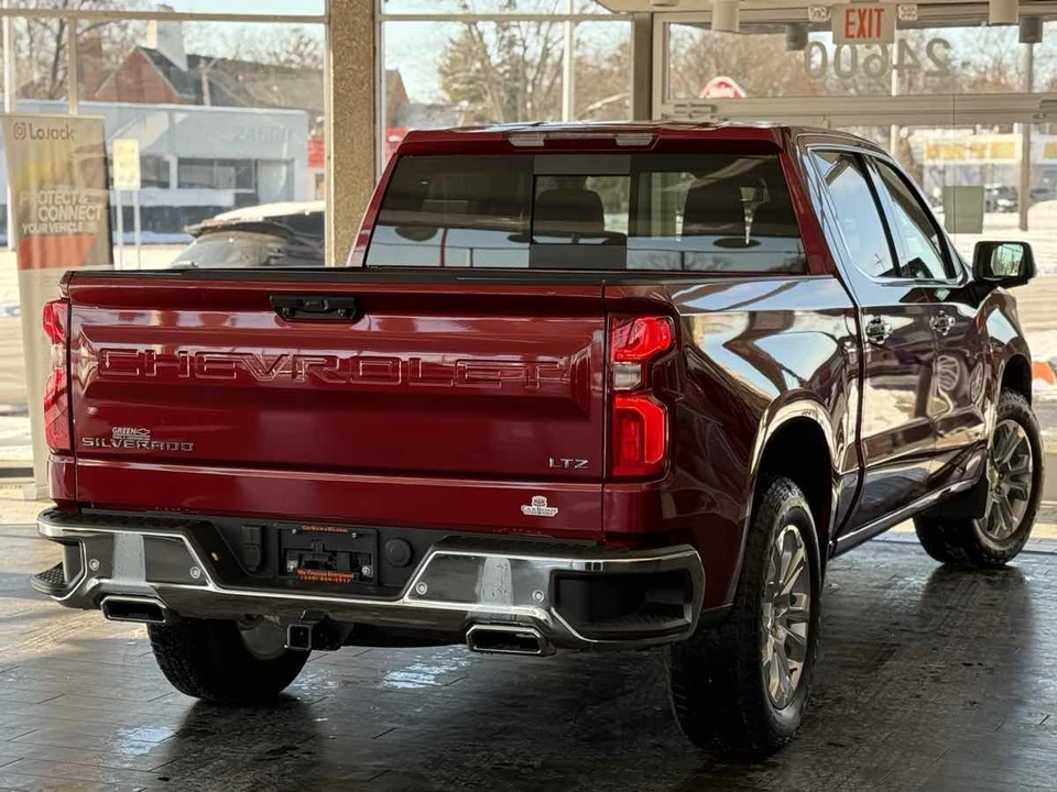 2025 Chevrolet Silverado 4th Gen - Image 15 of 21