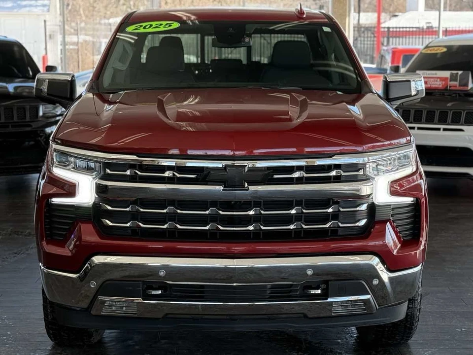 2025 Chevrolet Silverado 4th Gen - Image 3 of 21