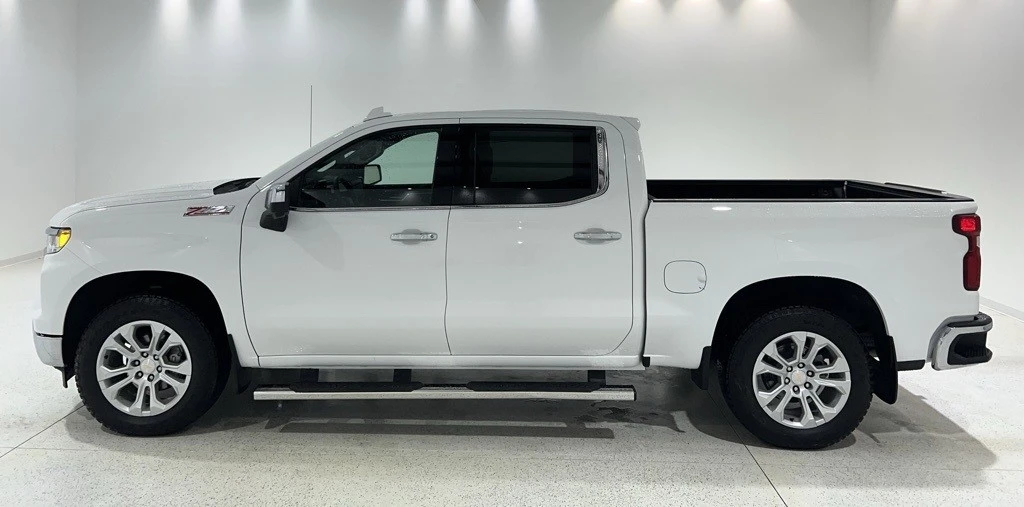 2025 Chevrolet Silverado 4th Gen - Image 2 of 12