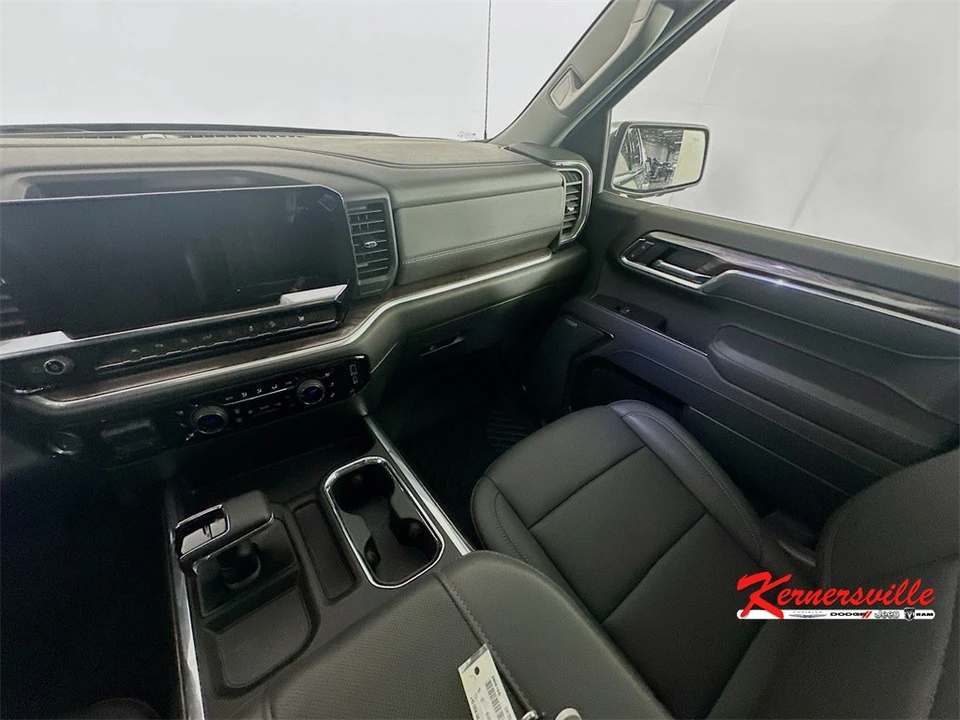 2025 Chevrolet Silverado 4th Gen - Image 11 of 21