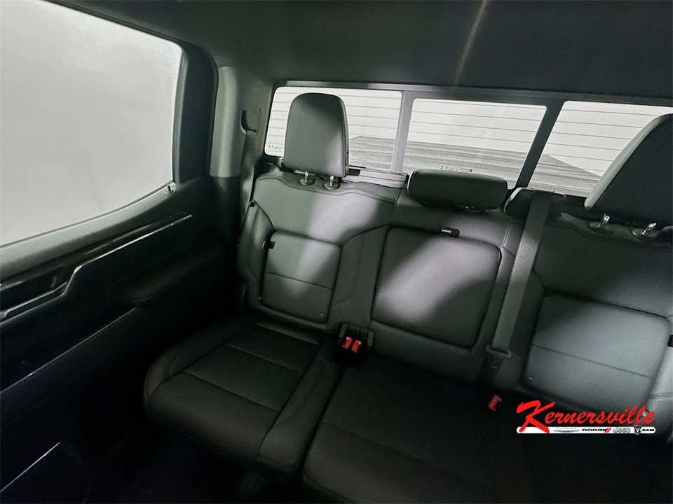 2025 Chevrolet Silverado 4th Gen - Image 12 of 21