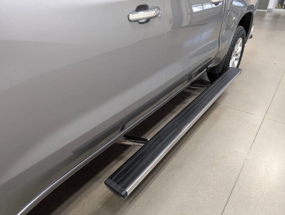 2025 Chevrolet Silverado 4th Gen - Image 18 of 21
