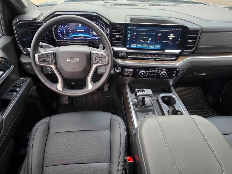 2025 Chevrolet Silverado 4th Gen - Image 10 of 12
