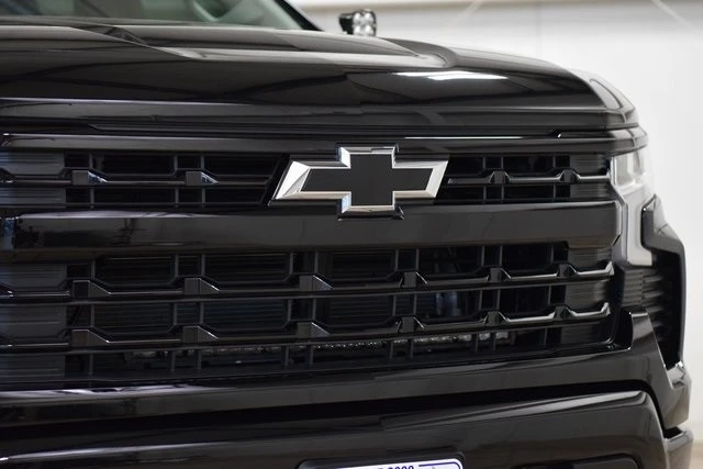 2025 Chevrolet Silverado 4th Gen - Image 11 of 12