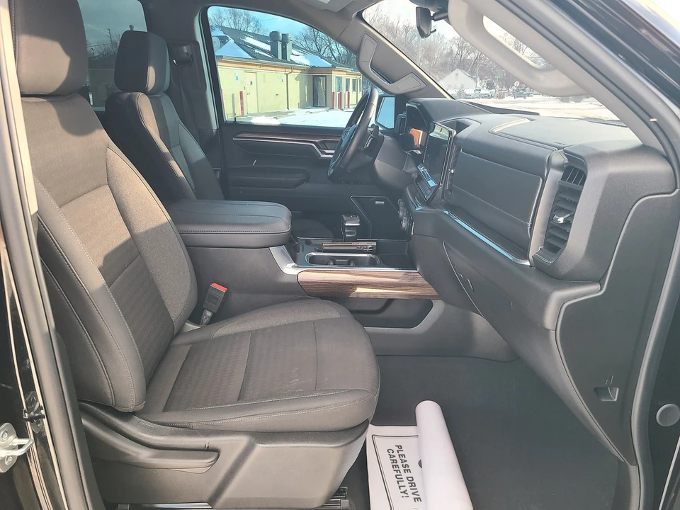 2025 Chevrolet Silverado 4th Gen - Image 14 of 21