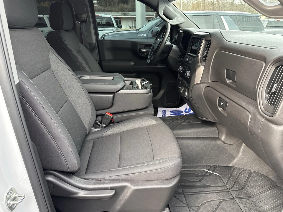 2025 Chevrolet Silverado 4th Gen - Image 16 of 21