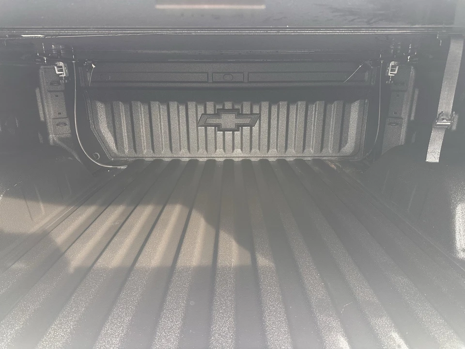 2025 Chevrolet Silverado 4th Gen - Image 10 of 21