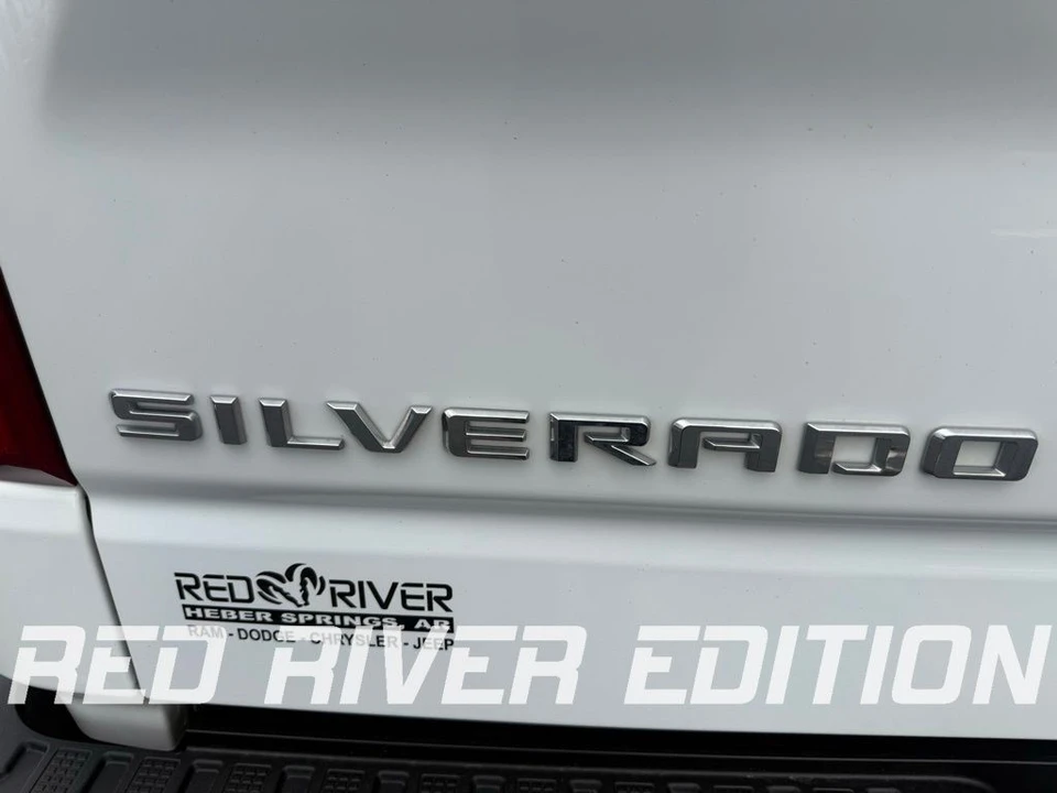 2025 Chevrolet Silverado 4th Gen - Image 15 of 21