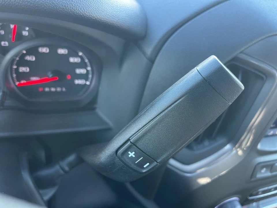 2025 Chevrolet Silverado 4th Gen - Image 13 of 21