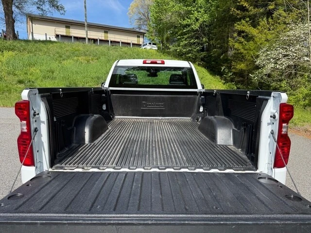 2025 Chevrolet Silverado 4th Gen - Image 8 of 21