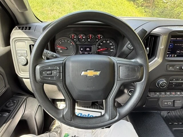 2025 Chevrolet Silverado 4th Gen - Image 15 of 21