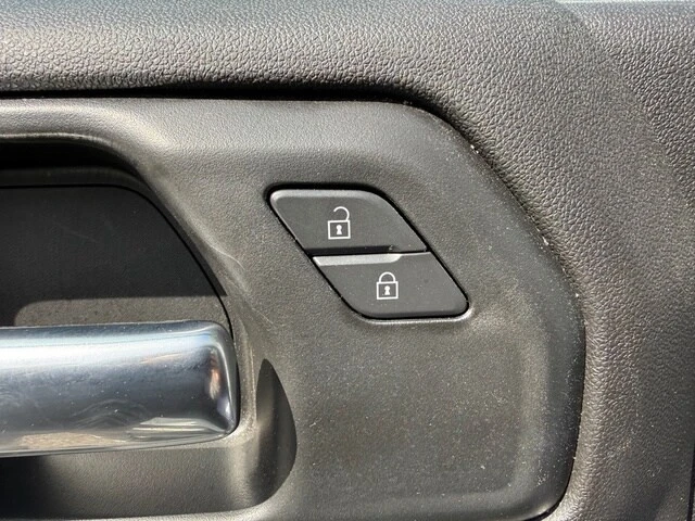 2025 Chevrolet Silverado 4th Gen - Image 12 of 21