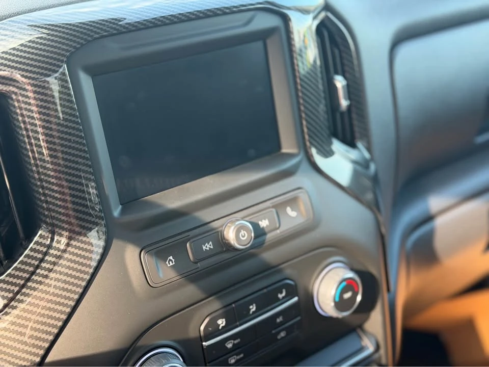 2025 Chevrolet Silverado 4th Gen - Image 8 of 9